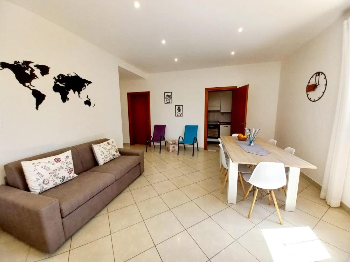 Summer Breeze Apartment - אבולה מראה חיצוני תמונה